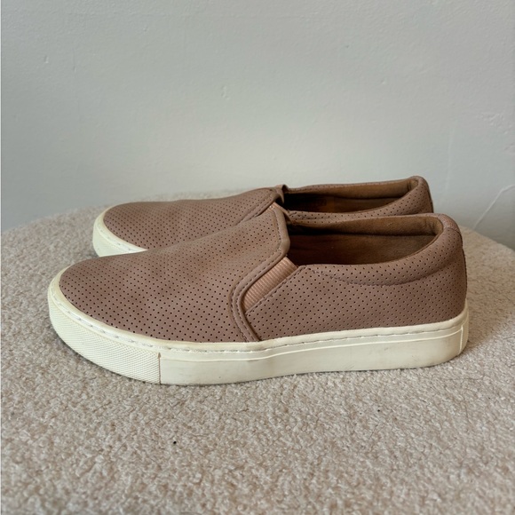 American Eagle Slip Ons - Picture 2 of 3